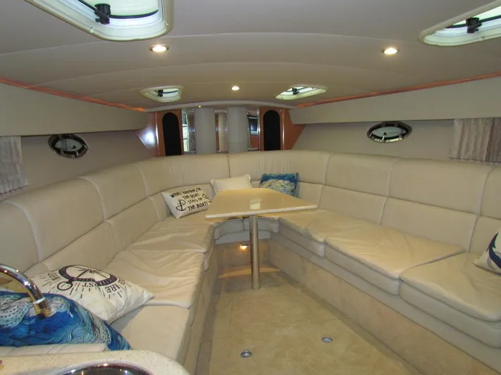 Vixen Yacht Photos Pics 