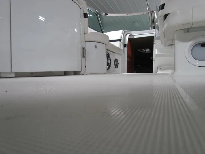 Vixen Yacht Photos Pics 