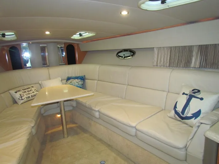 Vixen Yacht Photos Pics 