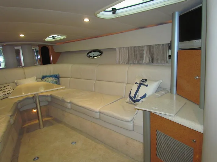 Vixen Yacht Photos Pics 