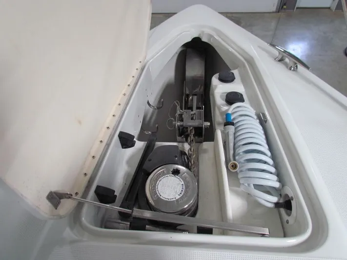 Vixen Yacht Photos Pics 