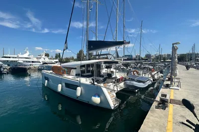 Lagoon 40
