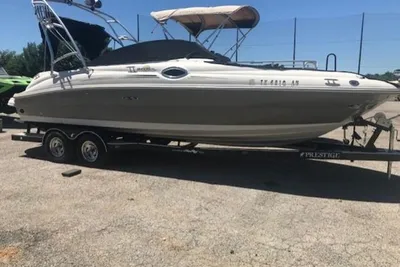 Sea Ray 2400 SD