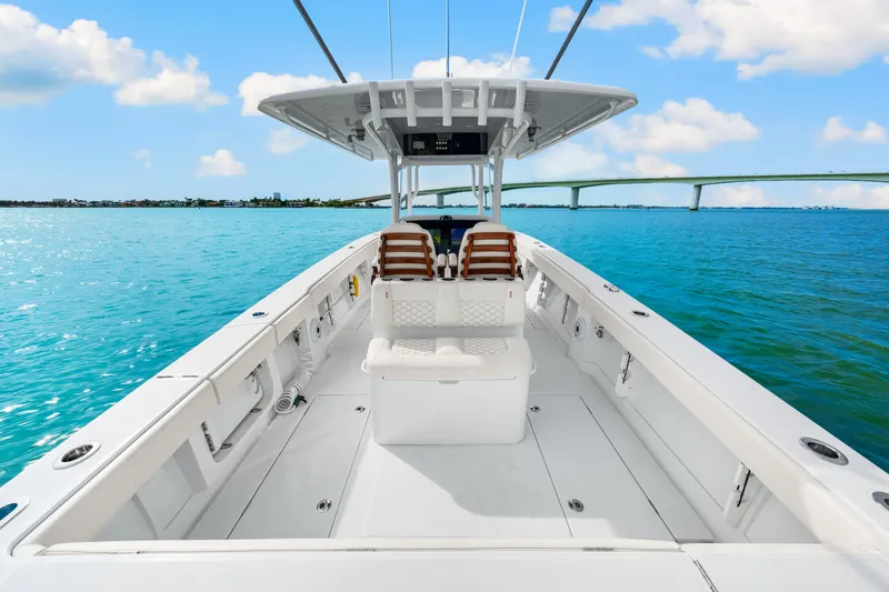 Ursus Yacht Photos Pics Jupiter 34 HFS 2025 Cockpit
