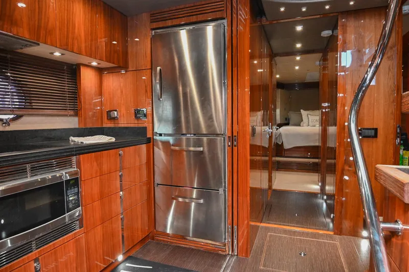 Change Order II Yacht Photos Pics 