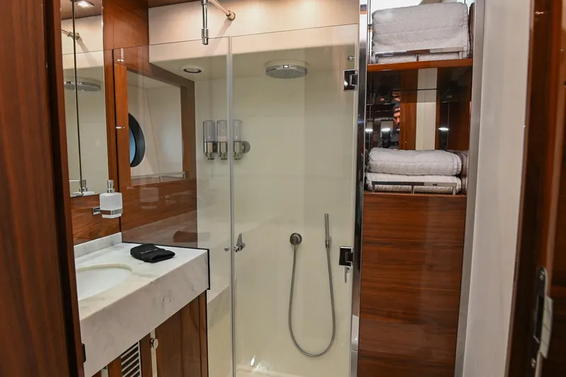 Change Order II Yacht Photos Pics 