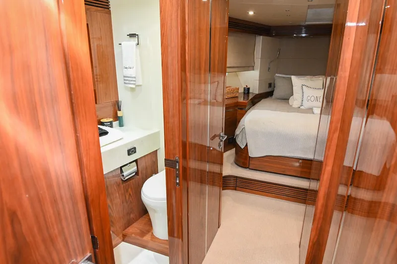 Change Order II Yacht Photos Pics 