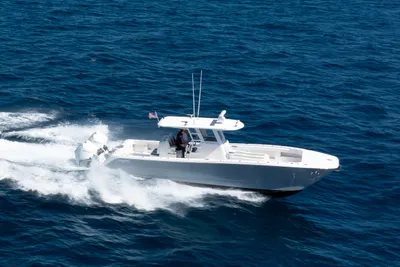 Invincible 35 Center Console
