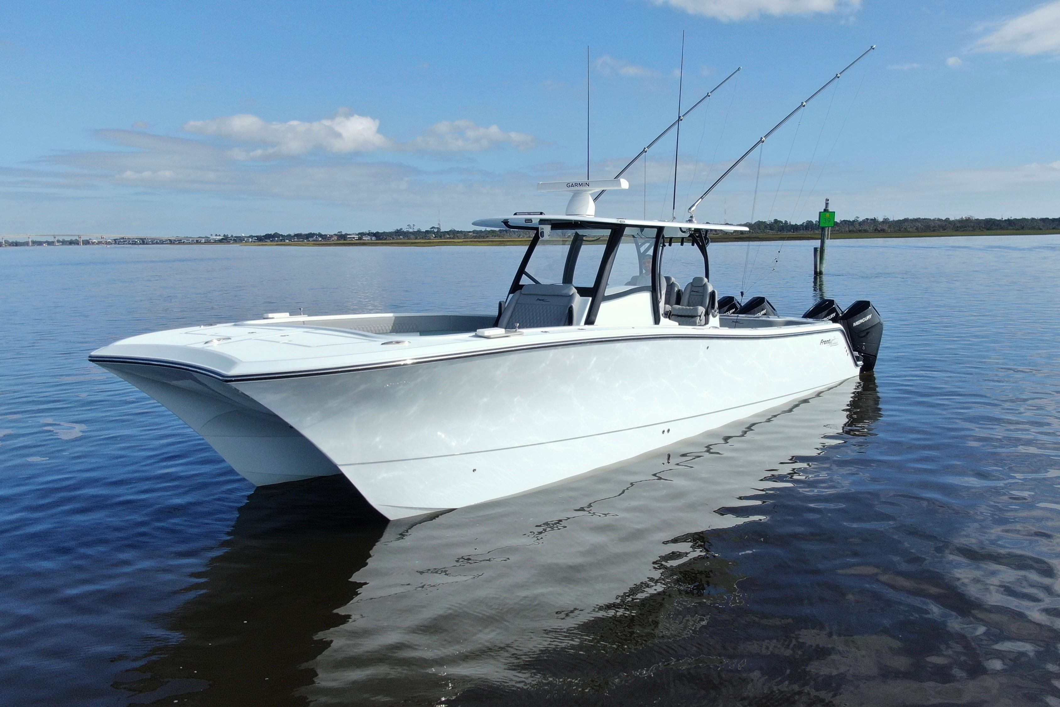 Front Runner 37 Catamaran
