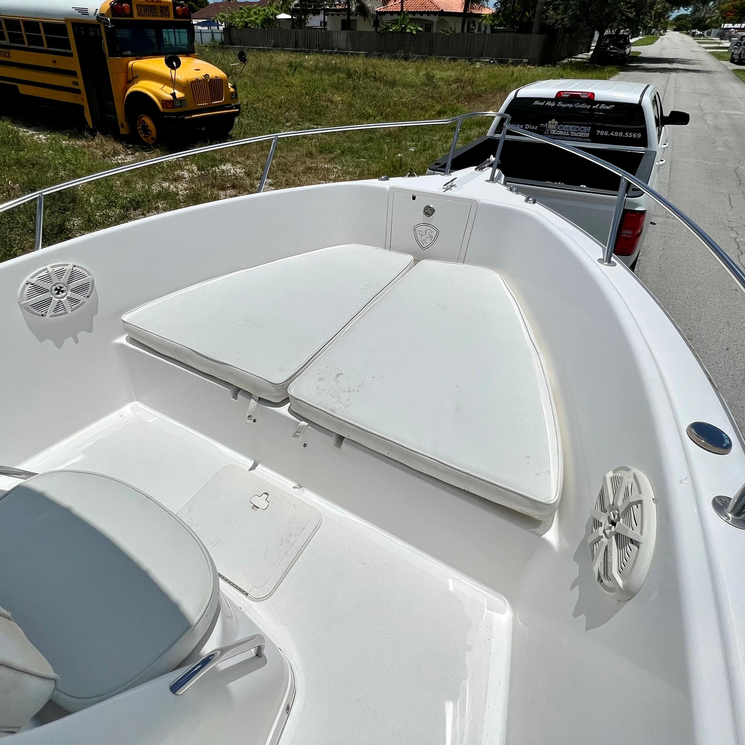 2005 Century 2000 Center Console Saltwater Fishing for sale - YachtWorld