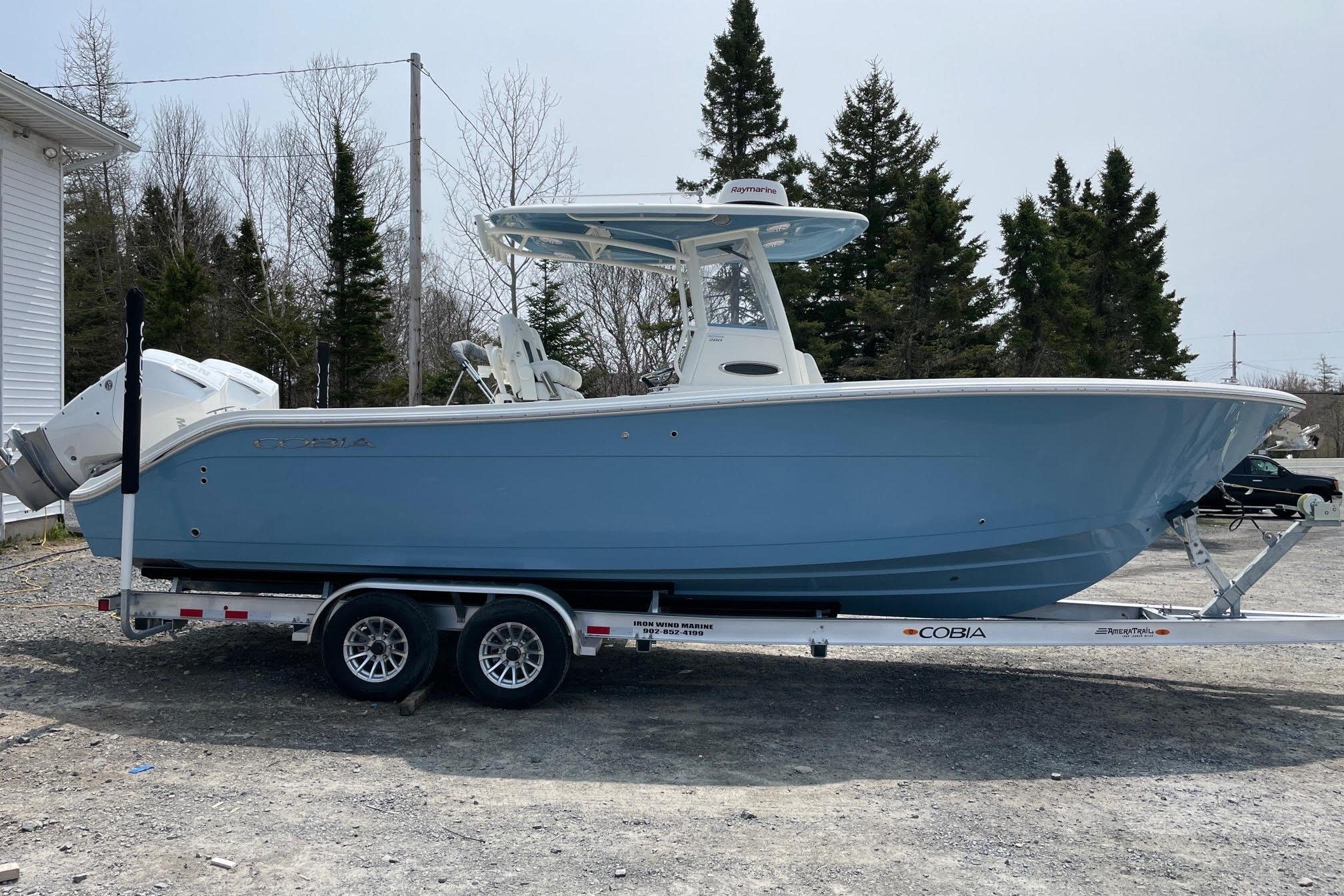 Cobia 280 Center Console
