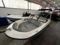 2023 Bayliner M17