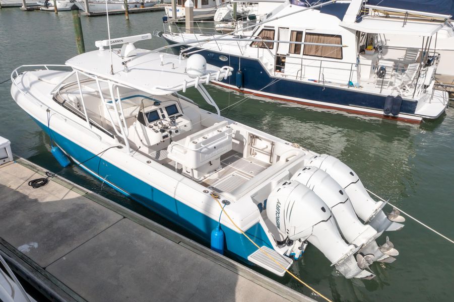 2009 Intrepid 370 Cuddy