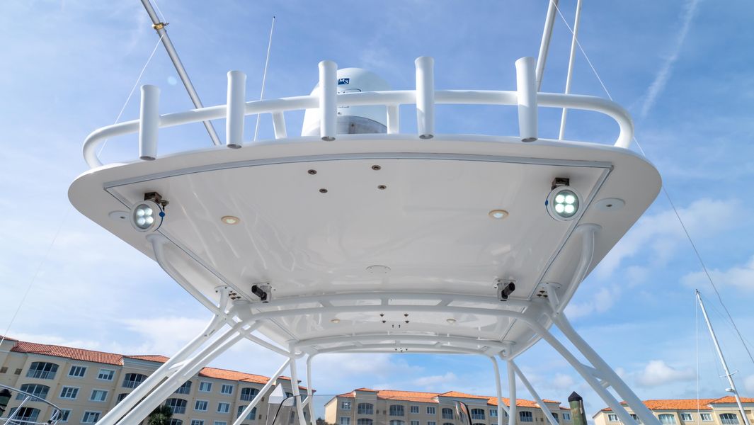 2009 Intrepid 370 Cuddy