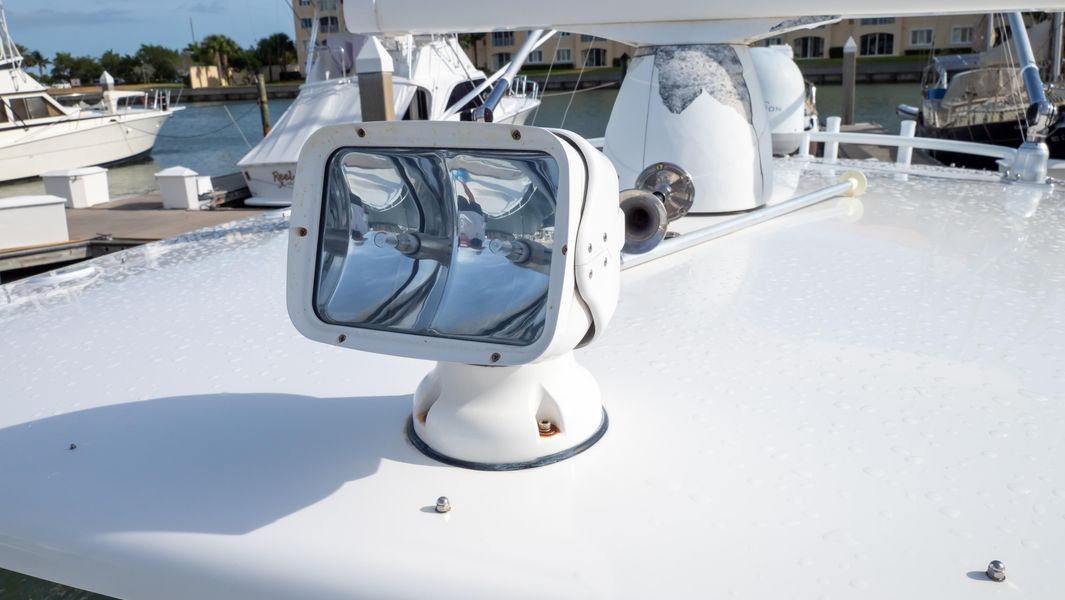 2009 Intrepid 370 Cuddy