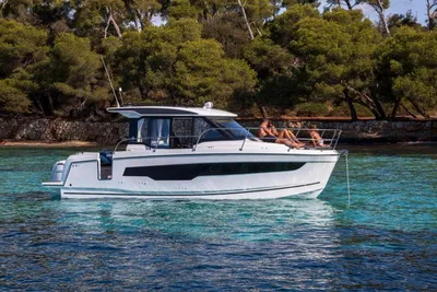 2025 Jeanneau Merry Fisher 895 Series 2