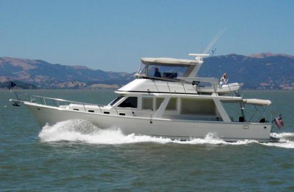 1999 Offshore Yachts 48 Sedan