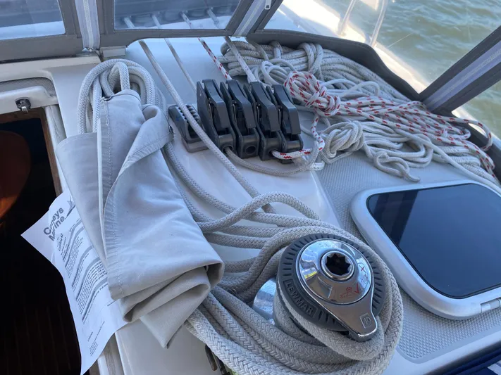  Yacht Photos Pics Deck of 2001 Catalina 42 MkII sailboat with ropes, winch, and cleats.