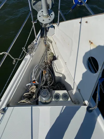  Yacht Photos Pics Bow of 2001 Catalina 42 MkII sailboat with ropes and winch.