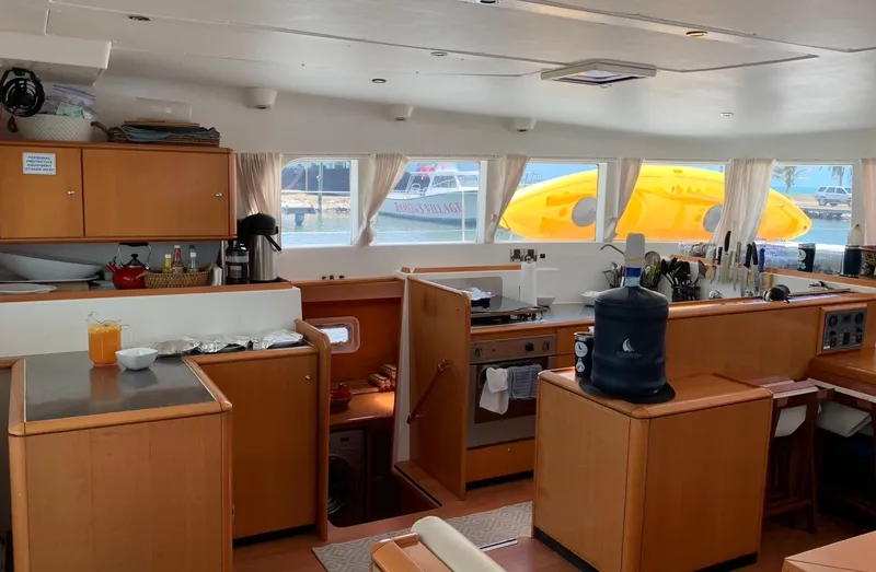 Doris Yacht Photos Pics 