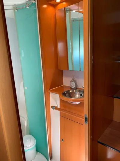 Doris Yacht Photos Pics 