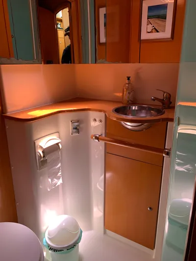 Doris Yacht Photos Pics 