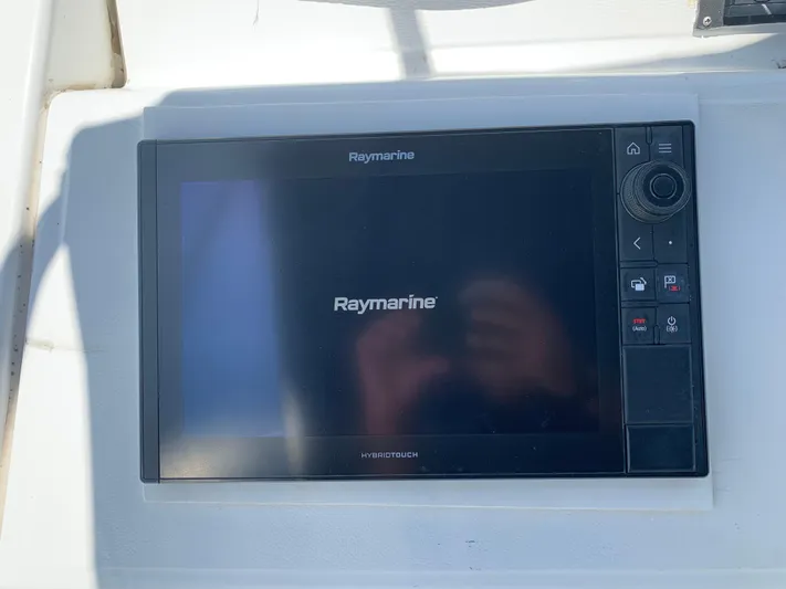 Doris Yacht Photos Pics 