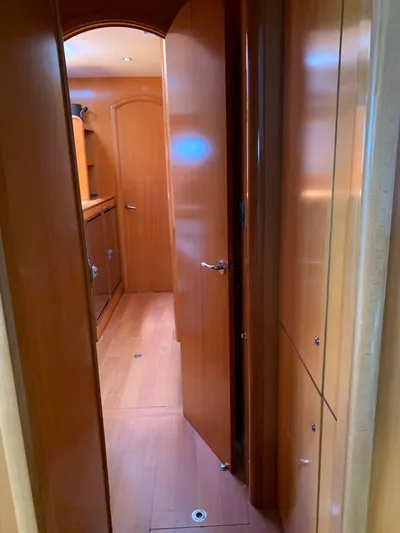 Doris Yacht Photos Pics 