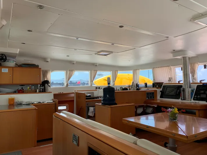 Doris Yacht Photos Pics 