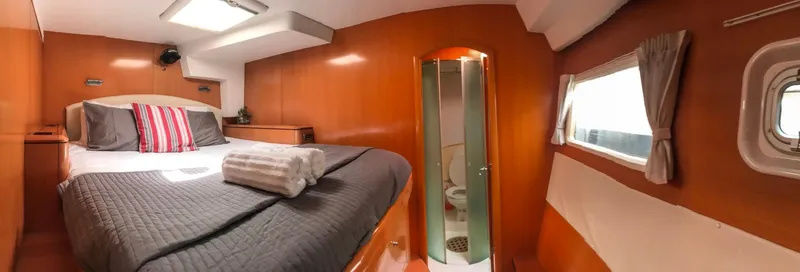 Doris Yacht Photos Pics 