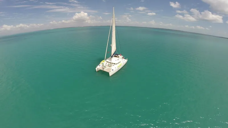 Doris Yacht Photos Pics 