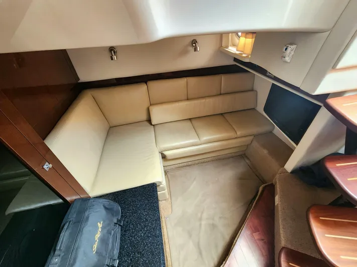  Yacht Photos Pics 2010 SEA RAY 390 SUNDANCER - Image 14