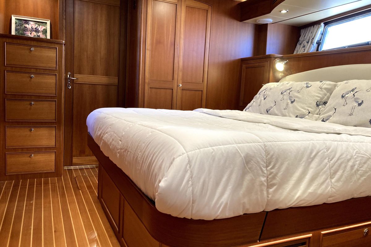 2019 Marlow 49 