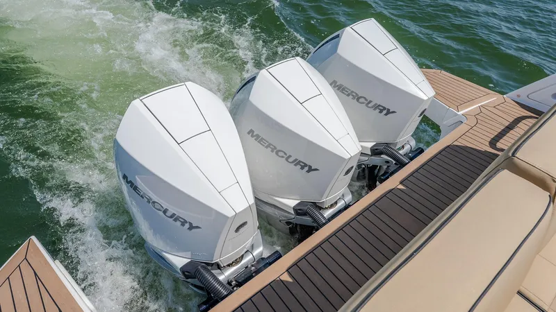  Yacht Photos Pics Triple Mercury outboard engines on 2023 Pardo Yachts P38, cruising in open water.