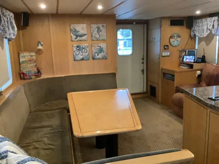 Where To Yacht Photos Pics Salon