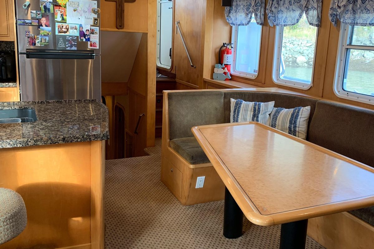 2000 Cape Horn 55 