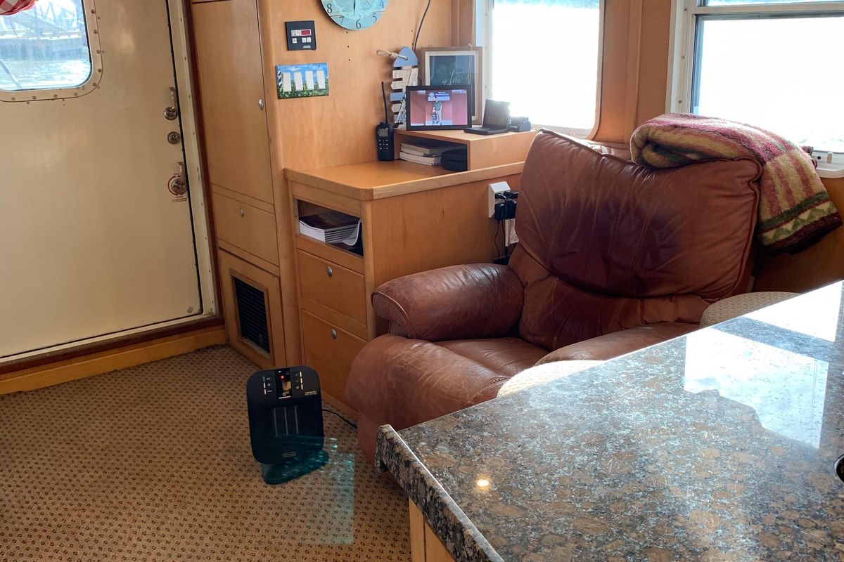 2000 Cape Horn 55 