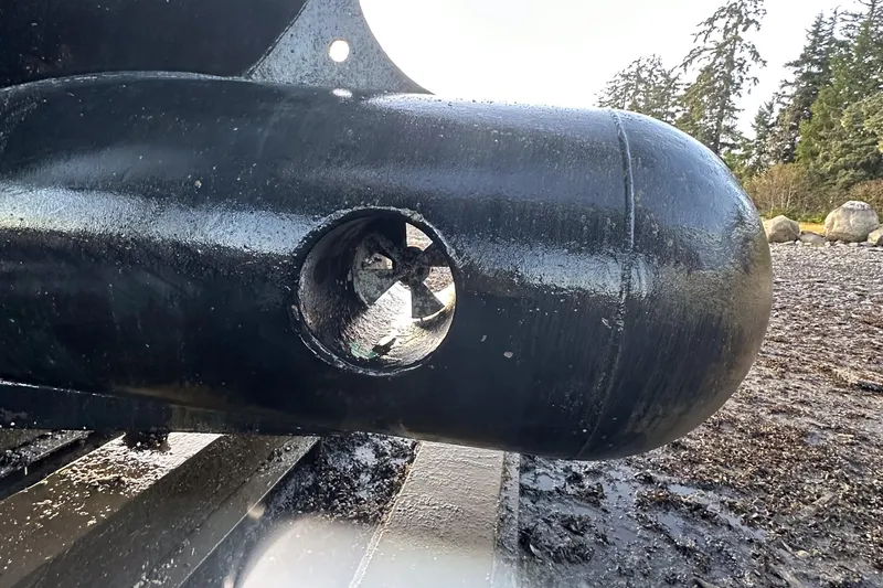 Where To Yacht Photos Pics Bulbous Bow