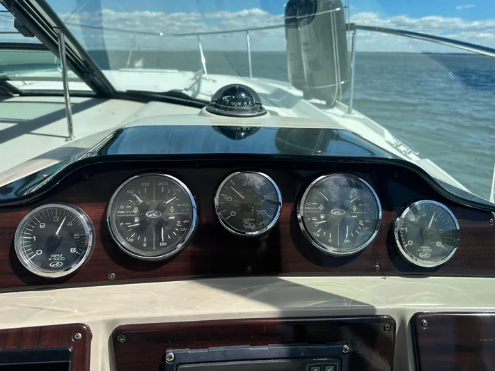 Voyager Yacht Photos Pics 