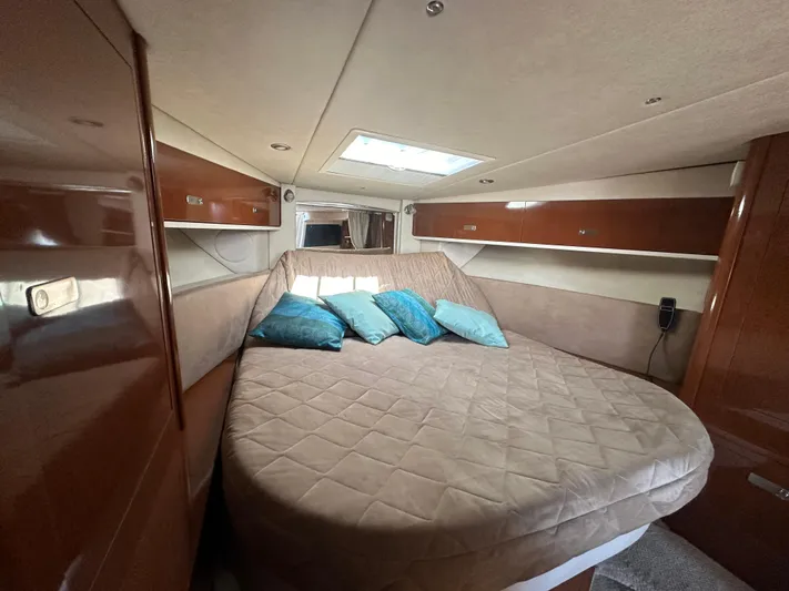 Voyager Yacht Photos Pics 