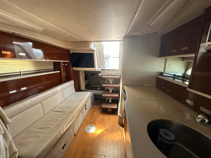 Voyager Yacht Photos Pics 