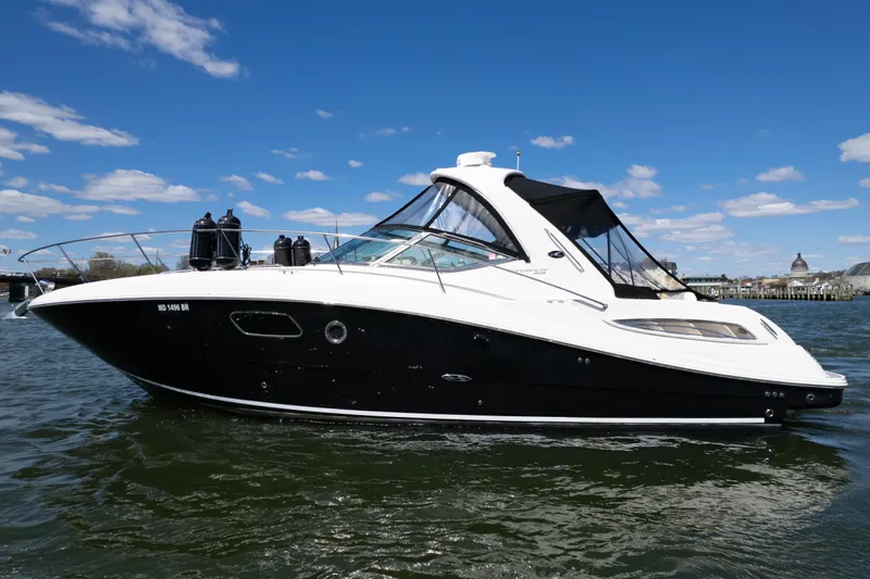 Voyager Yacht Photos Pics 