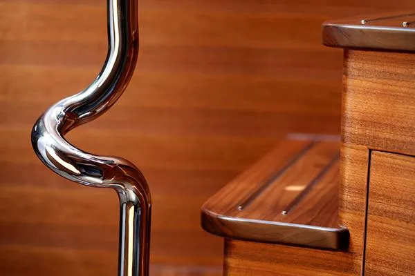 Blink Yacht Photos Pics Foyer handrail detail