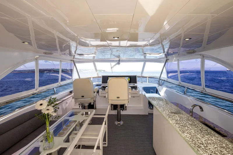 Blink Yacht Photos Pics FB 1