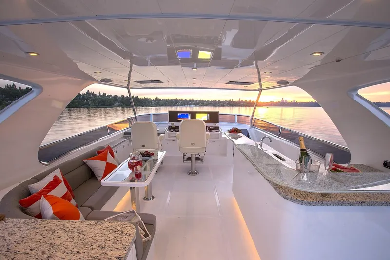 Blink Yacht Photos Pics FB pre-enclosure