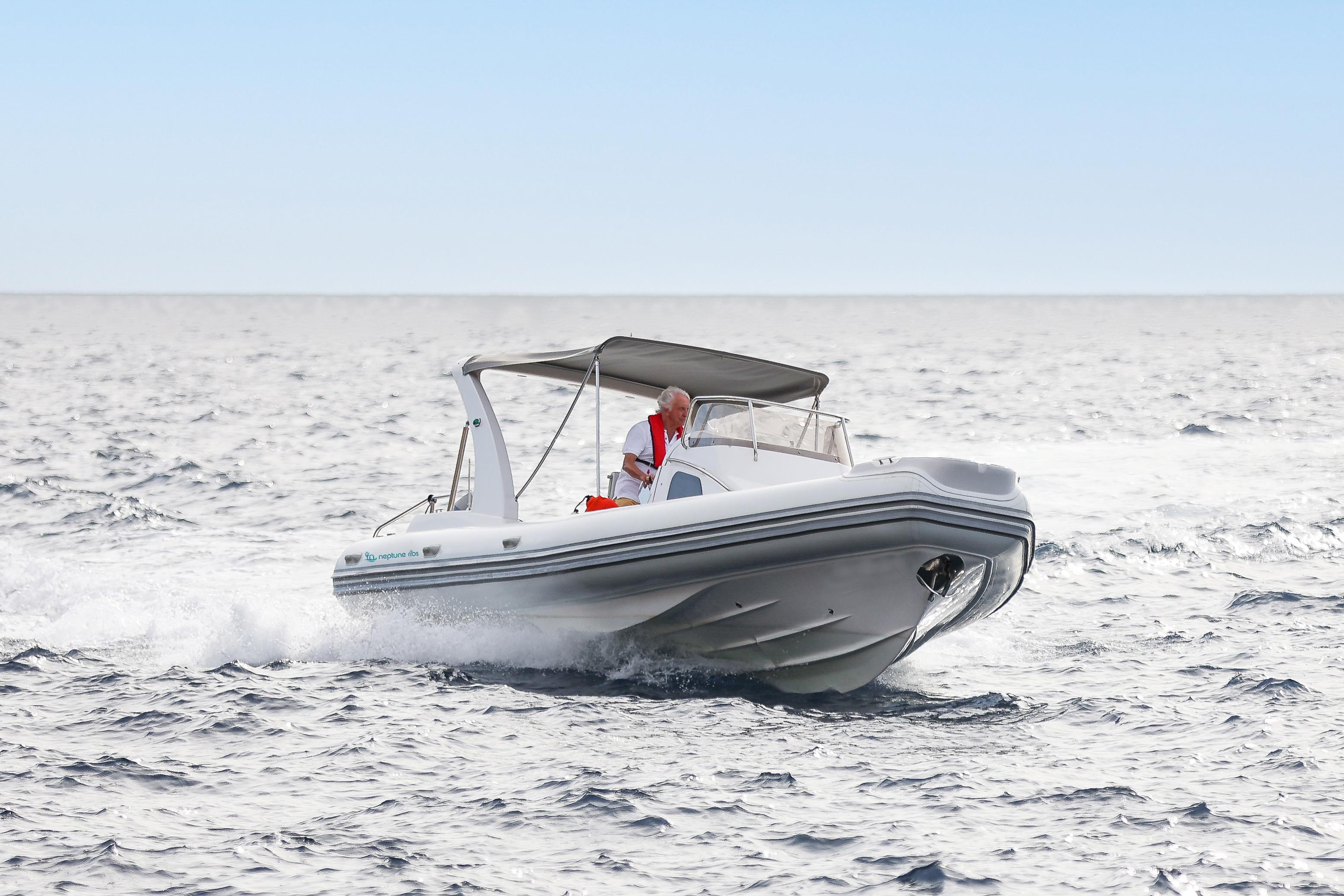 2020 Neptune 830 RIB