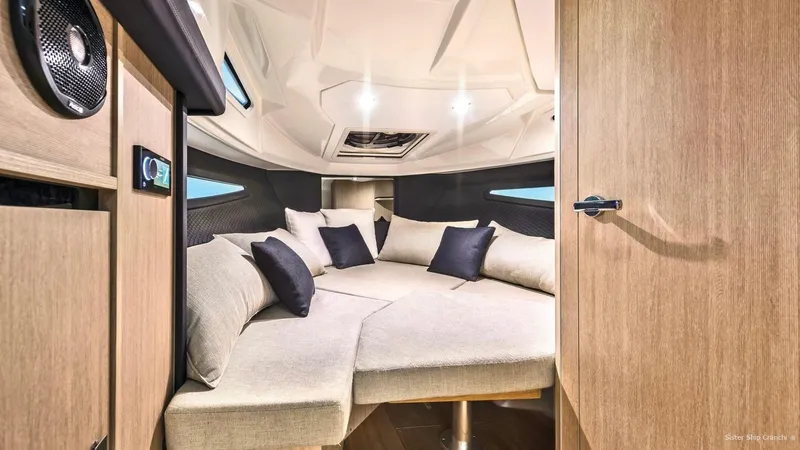  Yacht Photos Pics E30-GrigioMercurio-0981_yfmecs (1).jpeg