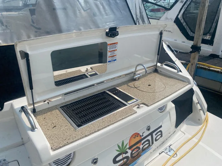 Baseata Yacht Photos Pics 2018 Sea Ray 350 Sundancer Coupe