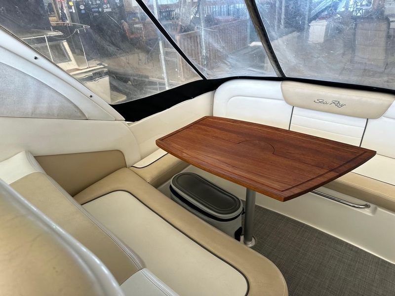 2010 Sea Ray 350 Sundancer