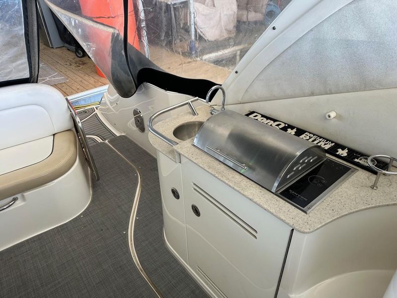 2010 Sea Ray 350 Sundancer